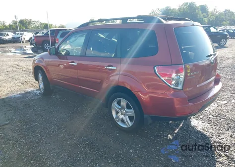 2010 Subaru Forester 2.5X Premium из США, поврежденный, VIN JF2SH6CCXAH716368